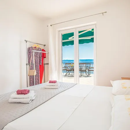 Floor Penthouse Apartman *